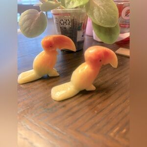 Vintage Toucan Bird Gemstone Hand Carved Stone Art Sculpture Figurine Miniature